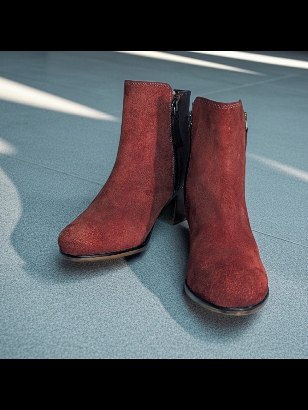 Roan Lina Women's Burgundy & Brown Suede Ankle Heeled Ankle Boots Size 7.5
